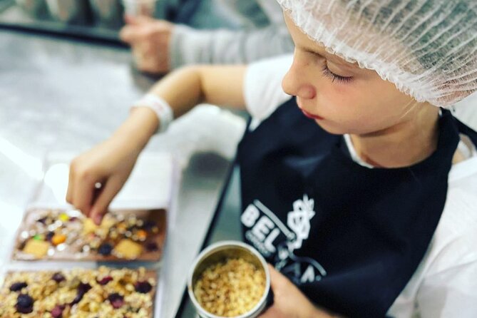 1.5h Belgian Chocolate Workshop in Brussels (bean to bar) - A Belgian bean-to-bar workshop in a big, air-conditioned training room
