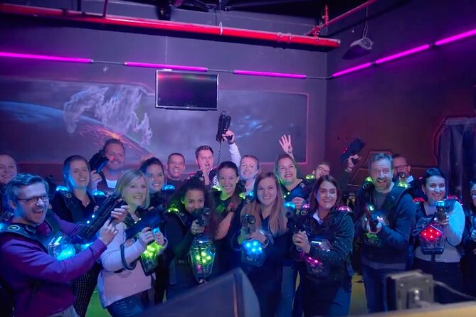 Amasing 2 Laser Tag Games in Brussels (40mn) - Lockers, arcade distractions, and the bar: the “pre-game” part matters