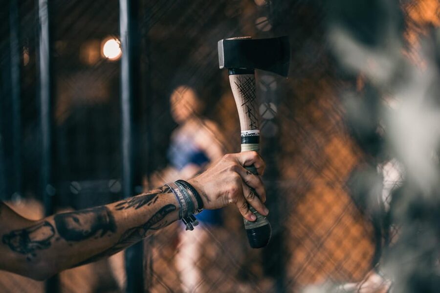 Axe Throwing Experience - Timing, Pacing, and What to Expect Between Turns