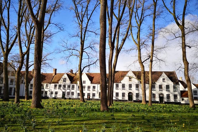 Bruges and Ghent Day Trip from Brussels - The bus ride to Ghent: how to keep the day from dragging