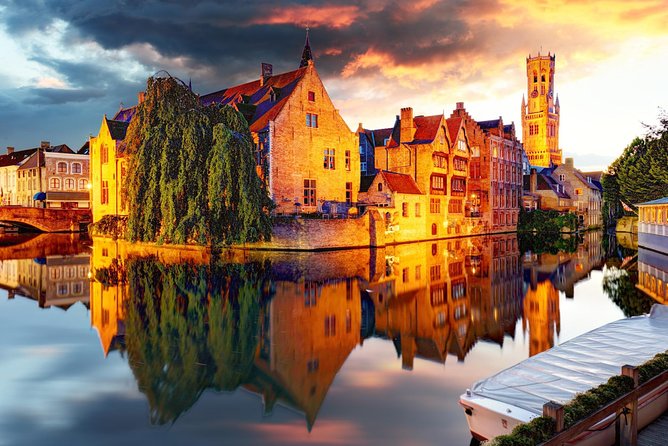 Bruges bus tour from Brussels - Stop-by-Stop: How the Guided Loop Feels on the Ground