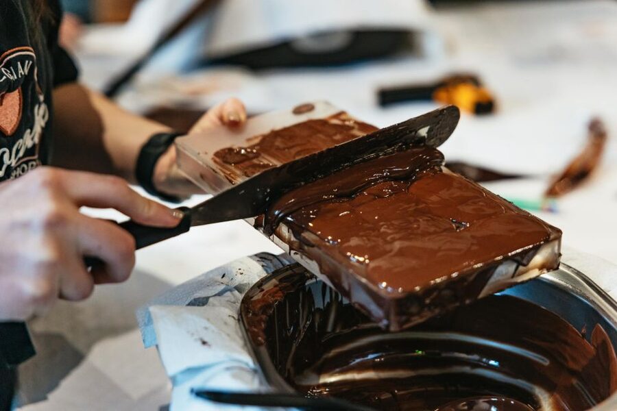 Brussels: 2.5-Hour Belgian Chocolate Making Workshop - Hot chocolate and tasting: the feedback loop that matters
