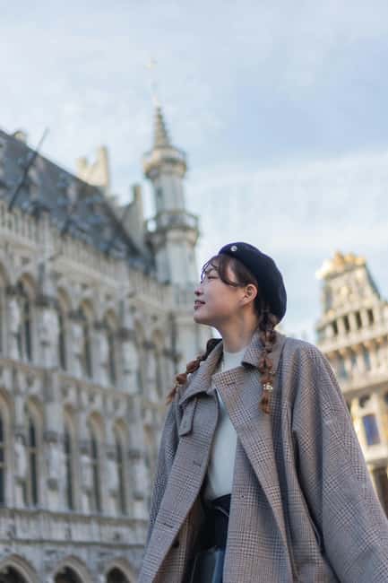 Brussels: 2-Hour Walking Tour of the Historic Center with a Local Guide - Delirium Café stop: beer culture in a quick, local-style break