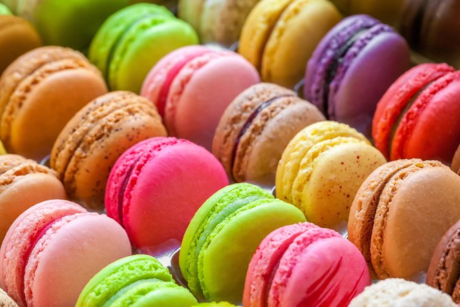 Brussels All In Tour : Belgian food, chocolate, beer, sightseeing - Beer tasting in an old tavern: the grown-up flavor moment