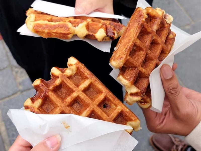 Brussels: City Center Guided Food Tour with Tastings - Vegetarian-Friendly Without Feeling Like a Placeholder