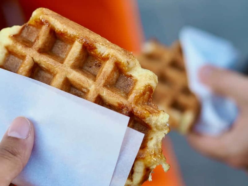 Brussels: City Center Guided Food Tour with Tastings - What You Actually Eat: Fries, Frikadelle, Fish Croquettes, Waffles, Chocolate