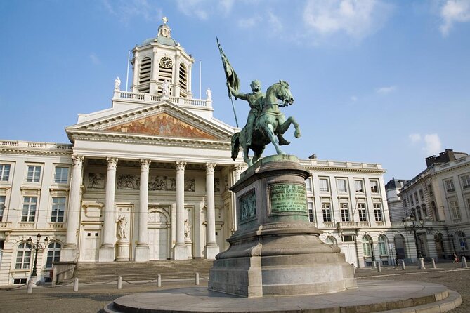 Brussels: City Walk with Audioguide in 7 Languages on your Phone - Key highlights at a glance