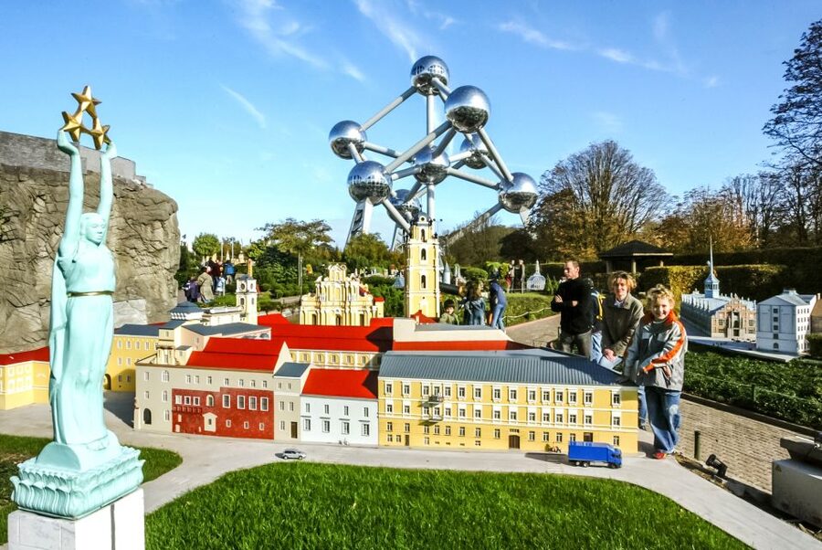 Brussels: Entry Ticket to Mini-Europe - How long it takes, plus walking and photo timing