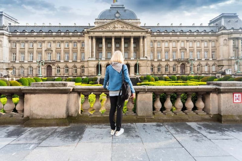 Brussels: Highlights and Hidden Corners Private Guided Walk - Ending at the Royal Galleries: a clean landing point for your next hour