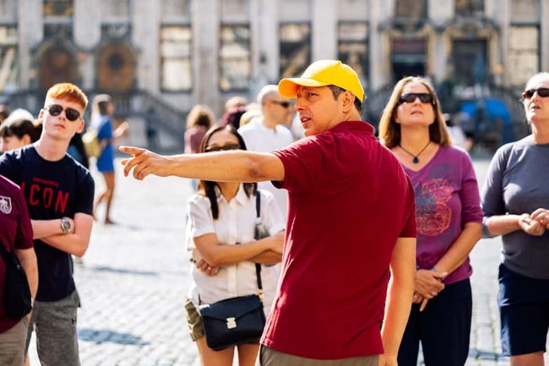 Brussels: Historical Tour with Chocolate & Waffle Tasting - City-center magic, paced for real conversation