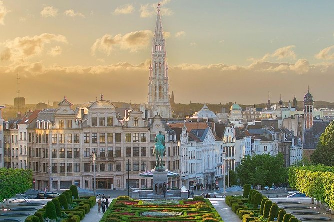 Brussels: Historical Walking Tour with Chocolate & Waffle Tasting - St. Michael and St. Gudula Cathedral: truth in wood and light