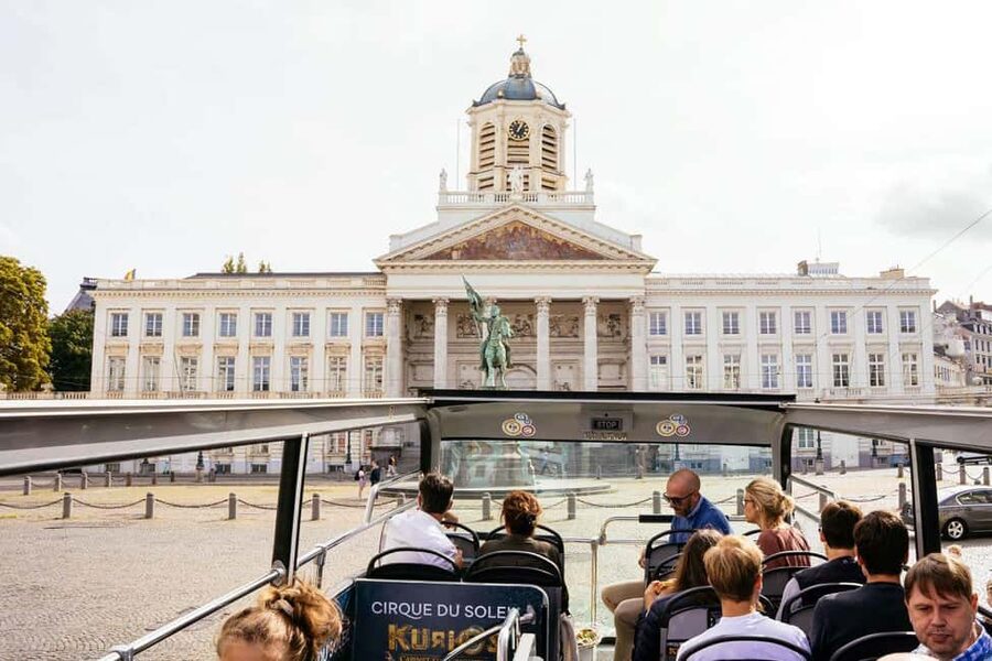 Brussels: Hop-On Hop-Off Bus Tour - Audio guide and app: how to use them without feeling lost