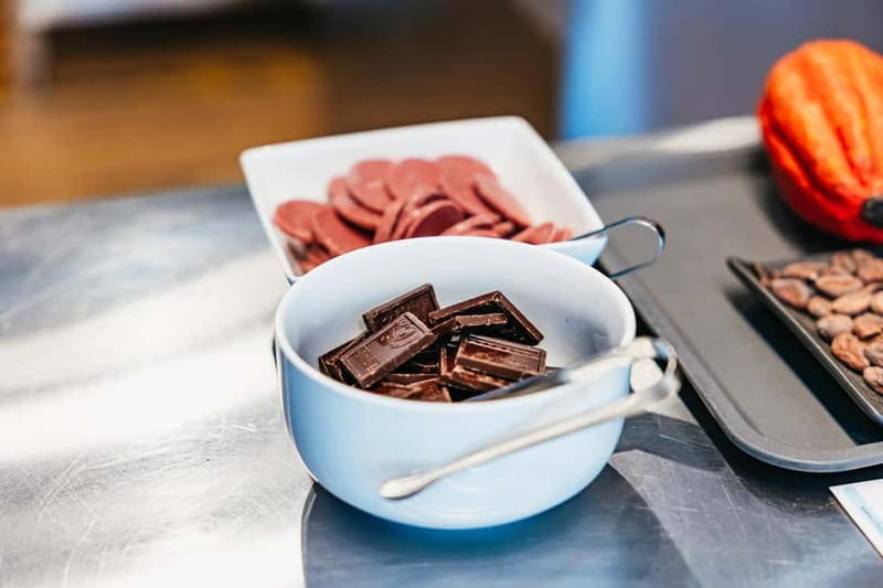 Brussels: Make Your Own Chocolates Workshop with Tastings - Brussels Chocolate Workshop: 90 Minutes of Hands-On Candy Wisdom