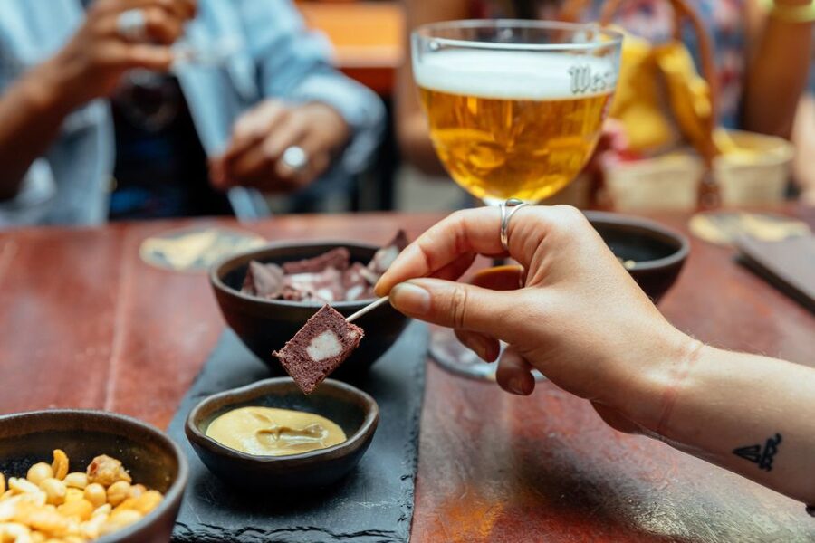 Brussels: Private Food Tour – 10 Tastings with Locals - Brussels Highlights on a Food Route: Why La Bourse and Saint-Géry Fit