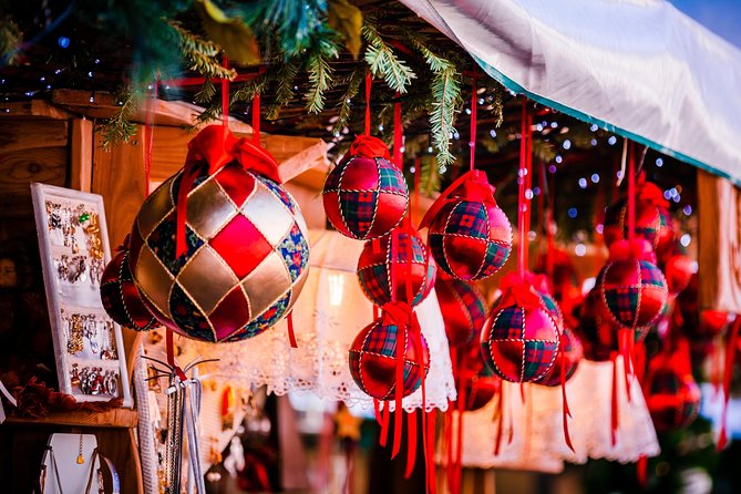 Brussels Private & Personalized Christmas Tour with a Local Guide - What UNESCO-listed sights add to your Christmas experience