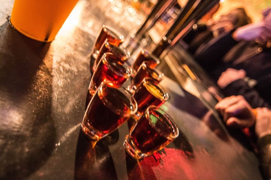 Brussels: Pub Crawl and Nightlife Party Experience - Stop-by-Stop: The Four Venues and the Night’s Built-In Climb