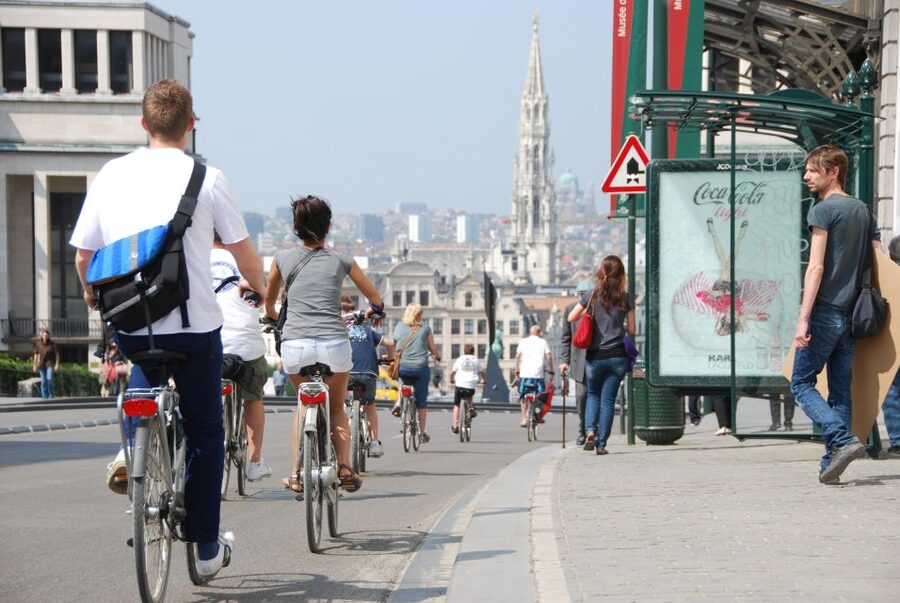 Brussels: Sightseeing Bike Tour - The 3.5-hour pace: easy riding, real streets