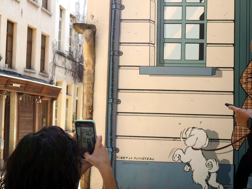 Brussels: The comic book walls walking tour - Comic walls in Brussels: a walking page-turner