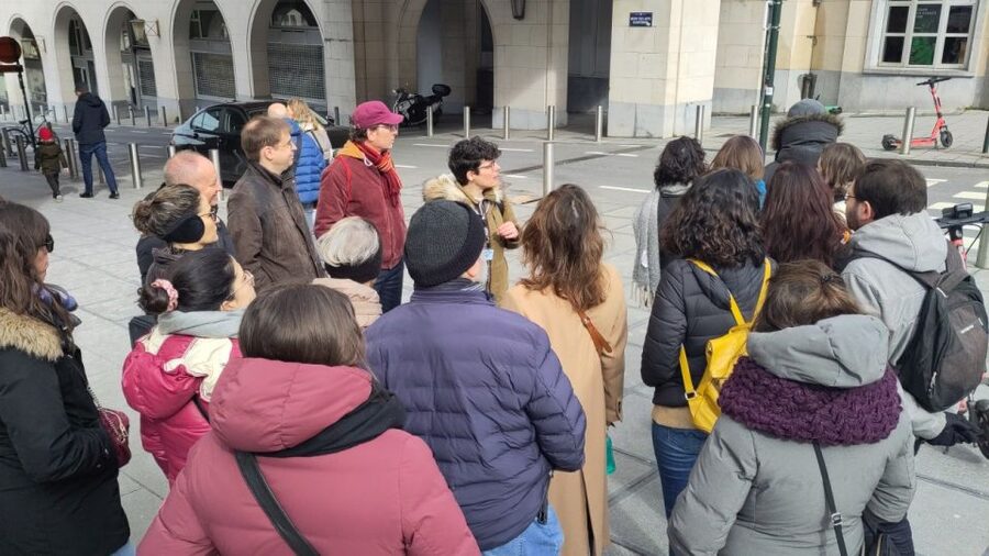 Brussels: The comic book walls walking tour - The 150-minute walk: pace, group size, and comfort