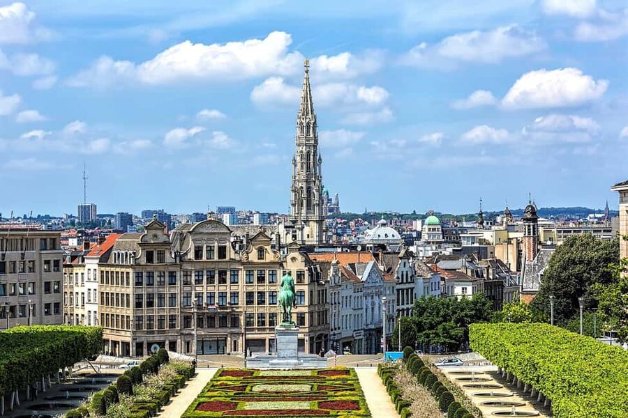 Brussels: Walking Tour with Belgian Lunch, Chocolate, & Beer - How long you’ll walk, and how to show up ready