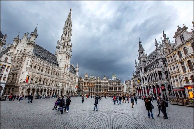 Brussels Walking Tour with Guide plus PDF - What the guide actually adds (beyond reading signs)