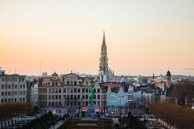 Brussels Walking Tour with Waffle Tasting: History and Delights - Grand Place and the Town Hall: Why This Square Looks the Way It Does