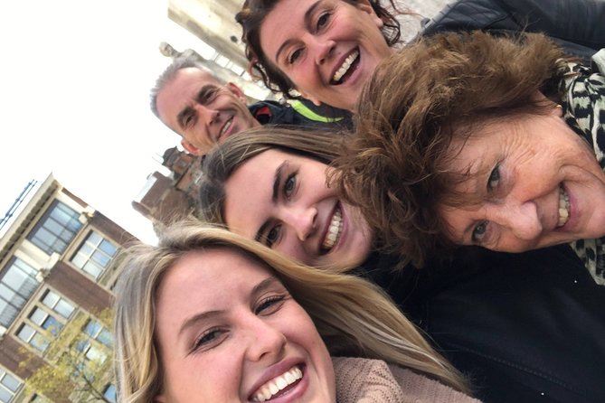 e-Scavenger hunt Brussels: Explore the city at your own pace - The puzzles: riddles, photos, and short audio moments