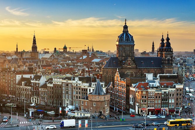 Excursion to Amsterdam by bus from Brussels - From New Church to the Flower Market: how the major sights fit together