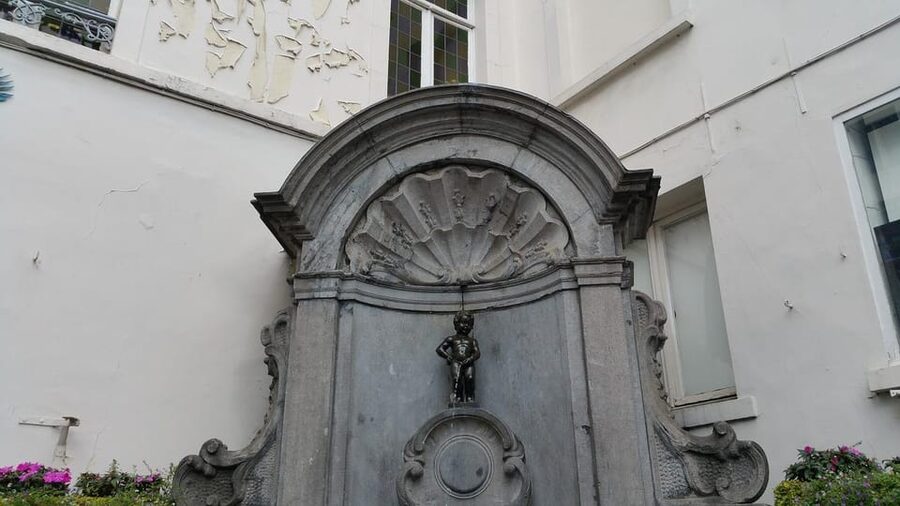 From Amsterdam: To Brussels - Travel as a VIP - St. Michael and St. Gudula: cathedral exterior time