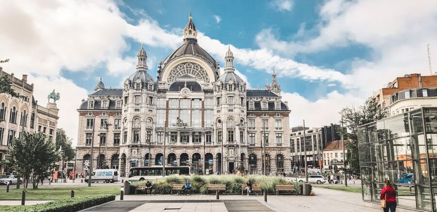 From Brussels: Guided Antwerp City Tour - Food and Beer Choices: Bolleke and Stoofvlees Timing