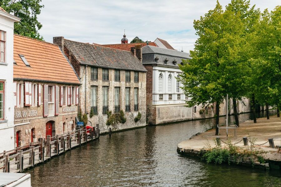 From Brussels: Guided Day Trip to Bruges and Ghent - Bruges free time: lunch, chocolates, and how not to lose the group