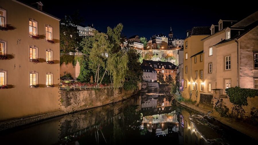 From Brussels: Guided Day Trip to Dinant and Luxembourg - The 90-minute free time gap: what to do in Luxembourg without wasting it