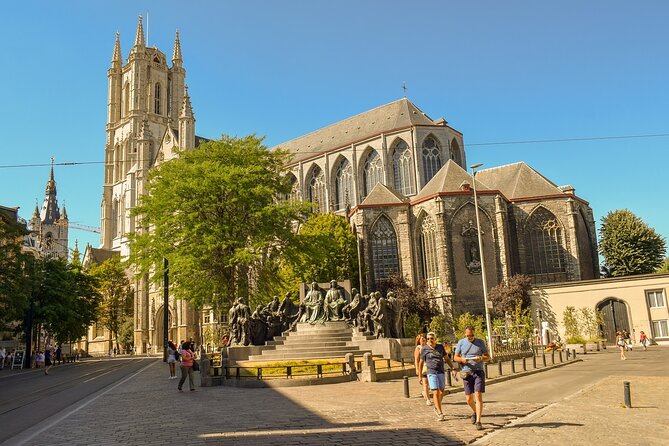 Full-Day City Tour of Ghent and Bruges from Brussels - The guide and driver experience: what past groups highlighted