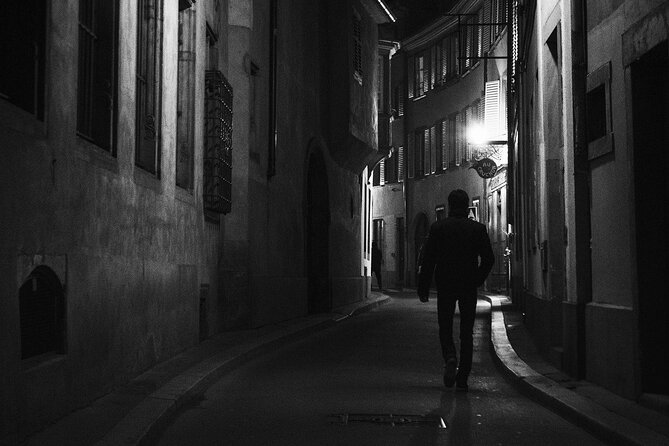 Guided tour: Brussels Crime Scenes - Starting at Rue de l’Etuve 1 and Crossing Toward the Grand Place
