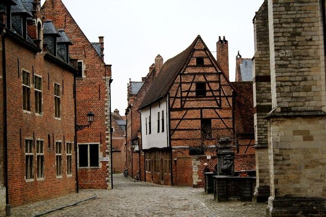 Leuven: City Walk with Audio Guide in 7 Languages on your Phone - Groot Begijnhof: quiet streets tied to the Beguines