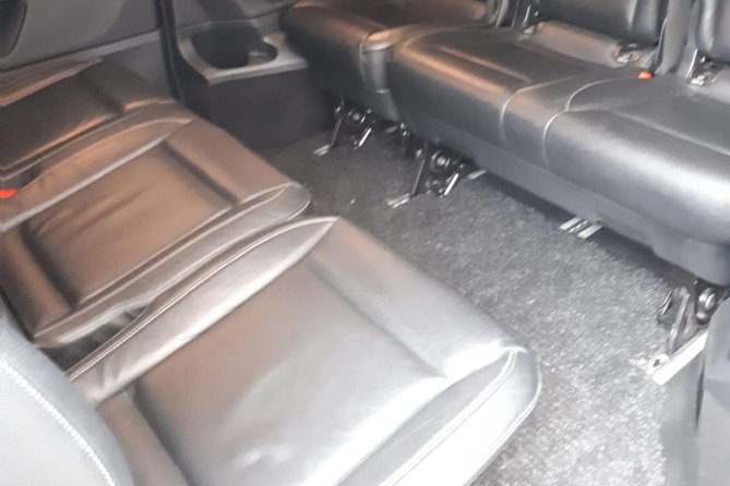 Luxury Minivan from Charleroi airport to the city of Brussels - Timing That Matches Your Flight (So You Stop Waiting)
