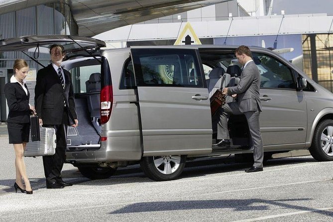 Private Transfer from Brussels Airport to Bruges By Business car - A Private Brussels Airport Transfer Means Less Stress, More Bruges
