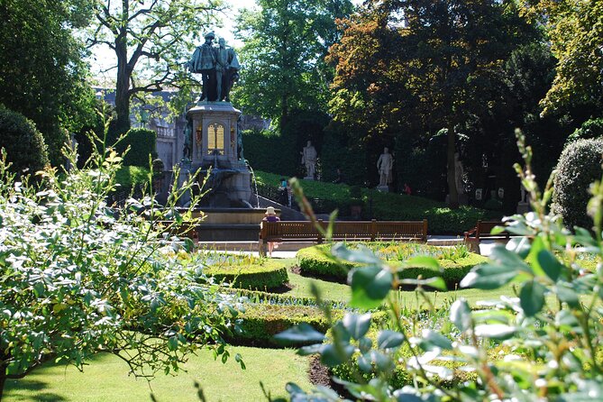 Small-Group Highlights of Brussels Bike Tour - Parks, Royal Remains, and Mont des Arts at the End