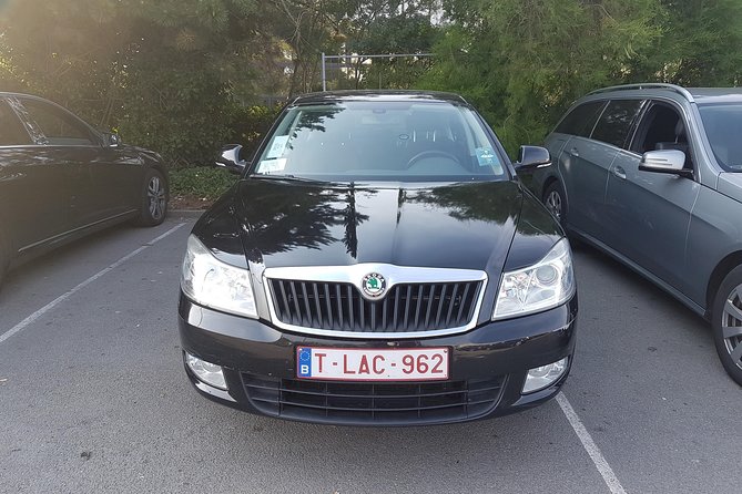 Standard vehicle from Charleroi airport to city of Brussels - Quick hits before you land